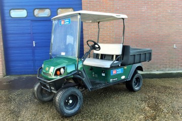 2 persoons benzine golfkar met grote laadbak